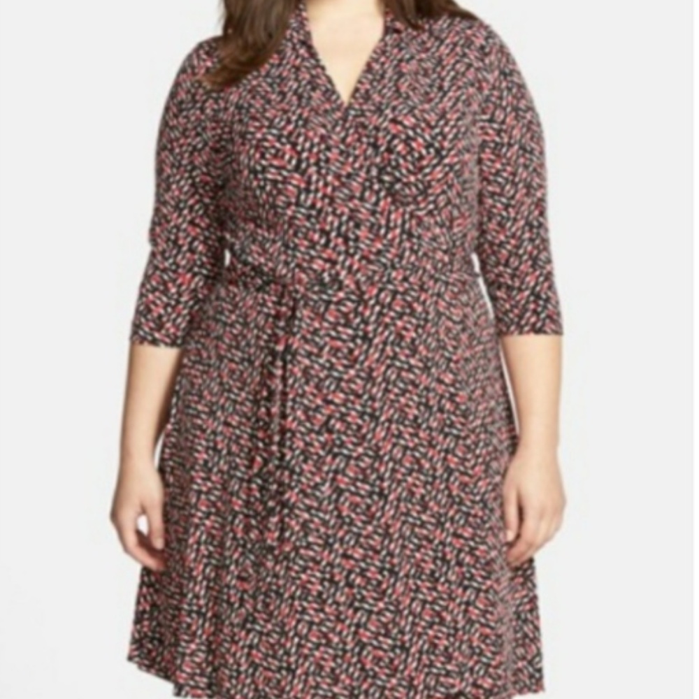 Vince Camuto Red Black Surplice Dress 3x